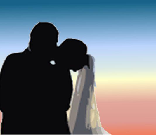 Neosposi muoiono in viaggio di nozze durante nuotata