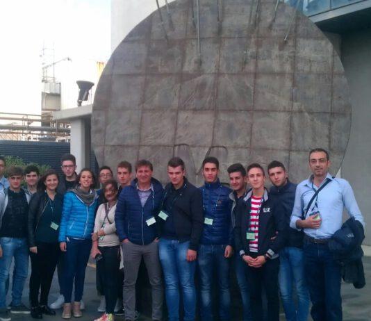 L’Itis di Oppido Mamertina da il via al progetto “alternanza scuola – lavoro” con la visita alla ST Microelectronics