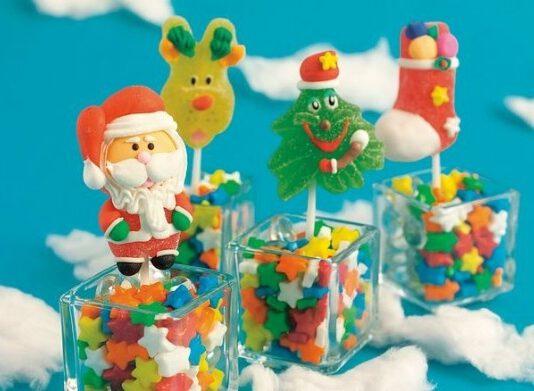 Nonna ruba caramelle per Natale per nipoti, carabinieri saldano conto
