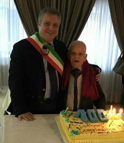 Cittanova festeggia i 100 anni di nonno Giuseppe