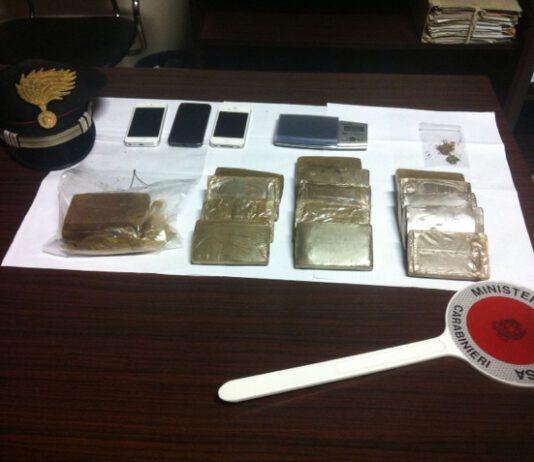 Tre arresti per droga nel reggino- Trovati con 1,7 kg di hashish