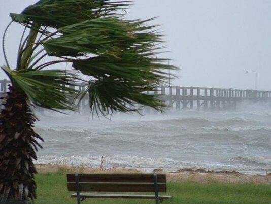 Tromba d’aria a Catanzaro, spazzato via tetto