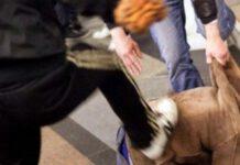 15 adolescenti massacrano di botte ragazzo che aveva difeso amica