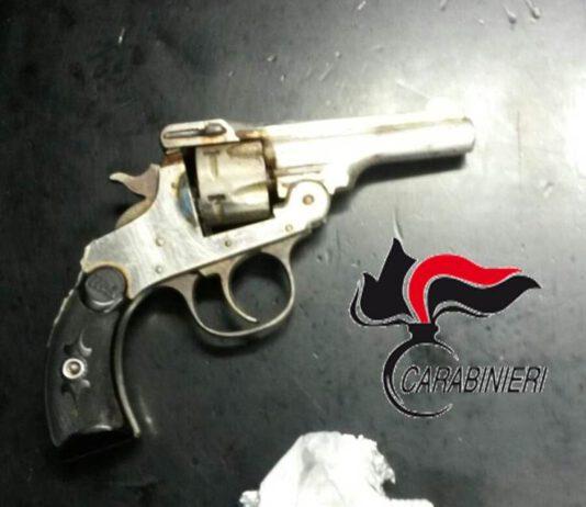 Un arresto per droga e armi a Reggio Calabria