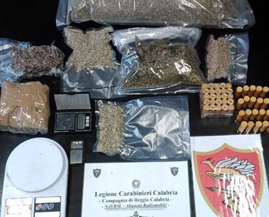 Trovato con 2,4 kg di marijuana