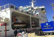 Arrivata a Reggio nave con migranti, a bordo donne incinte e minori
