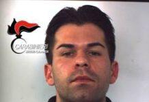 Gioia Tauro, arrestato giovane per porto e detenzione di arma da guerra aggravati dalla metodologia mafios