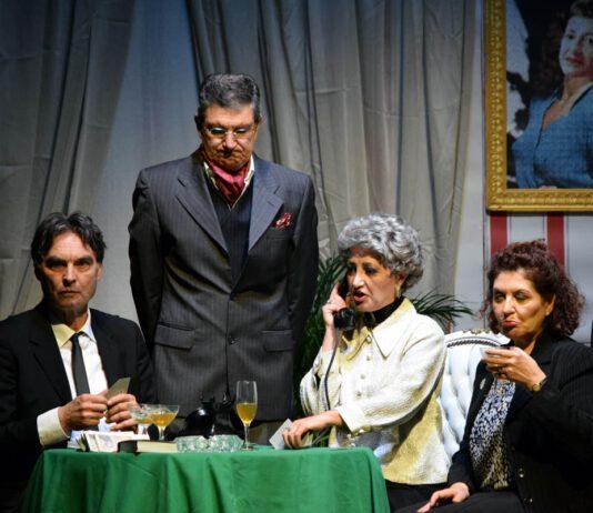 Conquista il pubblico la commedia “Lo scopone scientifico”