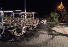 Incendiate 10 auto comune di Gerace