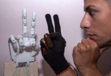 “RoboHand”, l’ambizioso progetto realizzato da Marcello Mandaradoni di Briatico che apre a nuovi sviluppi di ricerca