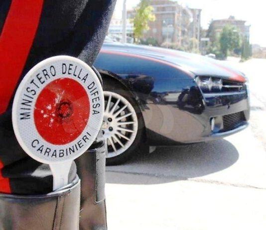 Arrestato 57enne, aggredisce carabinieri per evitare alcol test