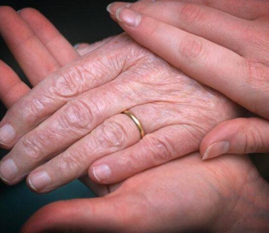 80enne sposa 34enne ucraina, matrimonio combinato