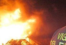 Cadavere carbonizzato rinvenuto in capannone