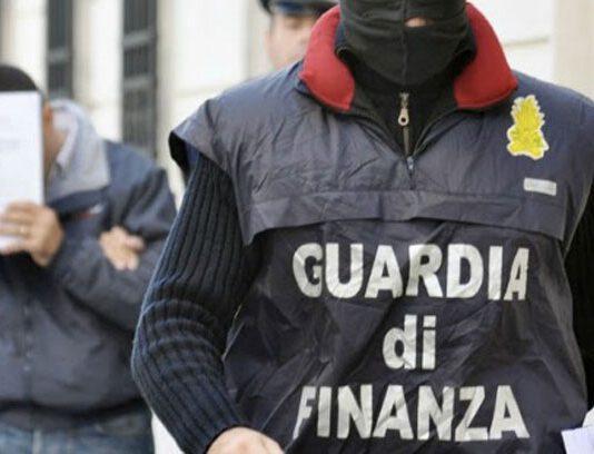 Sequestrati 800mila euro beni riconducibili a boss