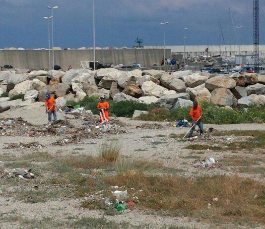 Palmi, Calabro’: massimo impegno per la pulizia della citta’ e delle spiagge
