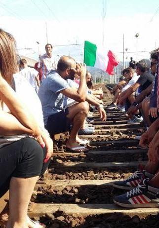 Rosarno, manifestanti pagano taxi a malata oncologica