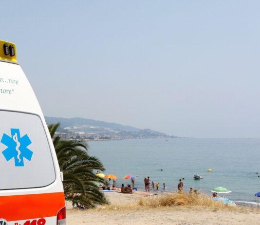 Tragedia a Marina di Gioiosa, bimbo di 11 anni muore in acqua al mare