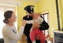Carabinieri prestano soccorso famiglia tedesca