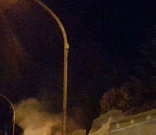 Rosarno, ennesimo incendio ai rifiuti nella notte