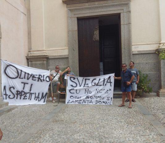 Nicotera, continua la manifestazione. Il comune rimarrà occupato