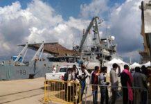 Arrivata a Reggio nave con 332 migranti