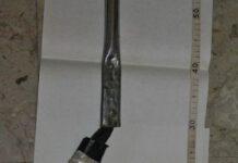 Tenta decapitare vicino casa, arrestato