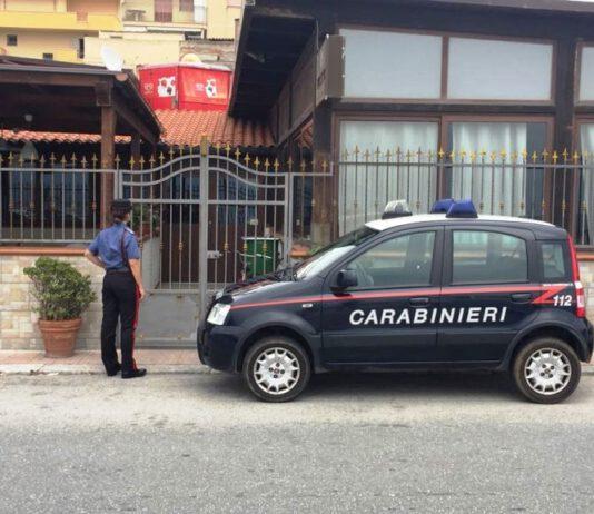 Rissa tra 11 persone, chiuso provvisoriamente ristorante