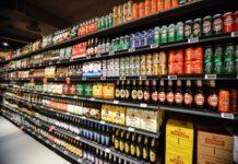 Ruba alcolici in supermercato, denunciato