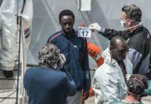 705 migranti tra cui 8 cadaveri arrivati su coste calabresi