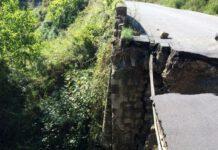 Crolla ponte, paese isolato