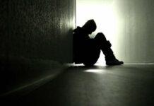 31enne suicida- il ruolo negativo che i mass media e i social network possono avere sull’equilibrio della persona