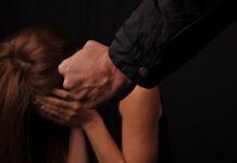 Picchia moglie e maltratta figli- allontanamento da casa e divieto avvicinamento