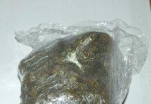 Giovane ai domiciliari, sorpreso con droga nascosta nell’armadio