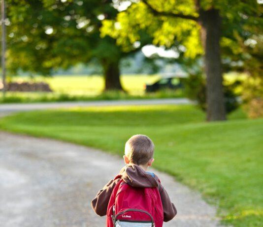 Rientro a scuola, come vestire i bambini per l’autunno