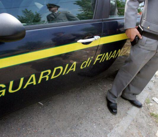 Marijuana in busta di cibo per cane- Arrestato