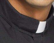 Prostituzione minorile, arrestato sacerdote nel vibonese