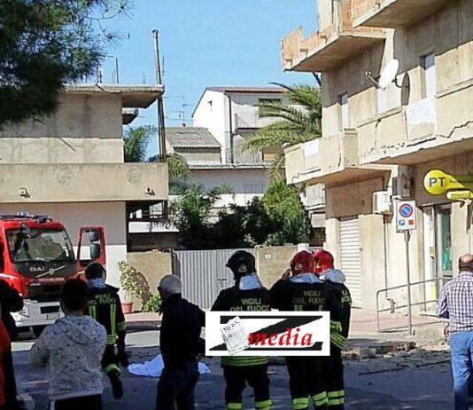 Tragedia a San Ferdinando, si stacca intonaco, muore pensionata