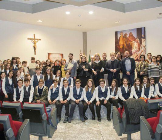 Rosarno, medaglie e riconoscimenti per la classe di violino dell’Istituto comprensivo Scopelliti Green