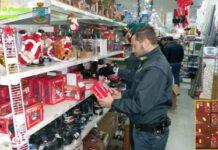 Sequestrati due km di luminarie pericolose