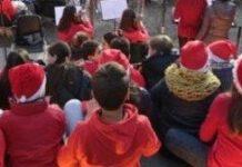 Bambini non cantano “Astro del ciel” durante saggio per non offendere altre religioni, scoppia la polemica