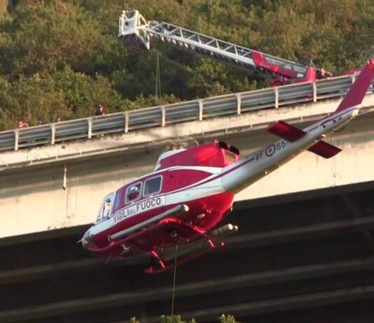 Tragedia sull’A3, giovane donna si lancia dal viadotto di Pizzo, si cerca corpo
