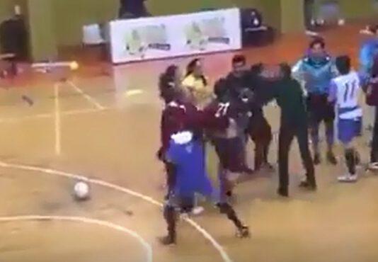 Rissa durante il derby calabrese di calcio a 5 femminile- VIDEO
