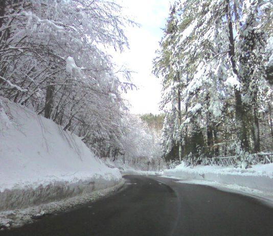 Calabria, ancora forti nevicate nella zona settentrionale