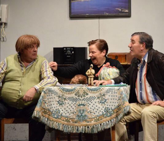 Successo di pubblico e di risate per la commedia “Casa di frontiera” messa in scena della compagnia “Gli Ignoti”