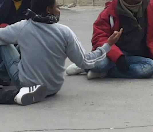 Protesta migranti, denunciati 16 cittadini stranieri di cui 12 minori