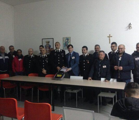 La fidelitas regala un defibrillatore al Comando compagnia Carabinieri di Rossano