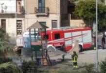 Scivolo bimbi incendiato a Reggio
