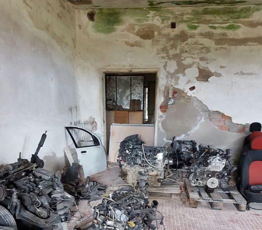 Sequestrato deposito abusivo