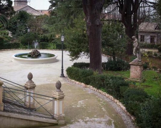 Atti vandalici villa comunale Vibo