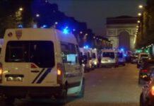 Attentato nel cuore di Parigi a colpi di kalashnikov